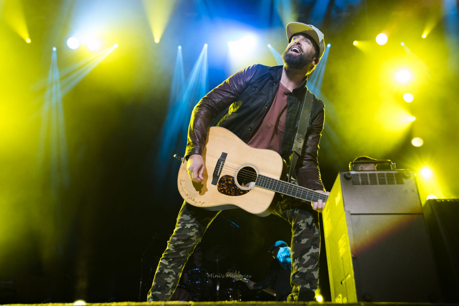 Photo Gallery Dean Brody With The Reklaws Jade Eagleson And Nate