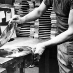 How Vinyl Records Were Produced (6)