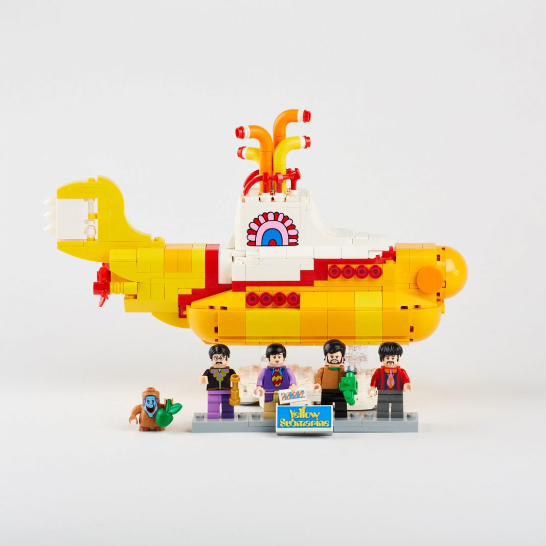 yellow submarine lego uk