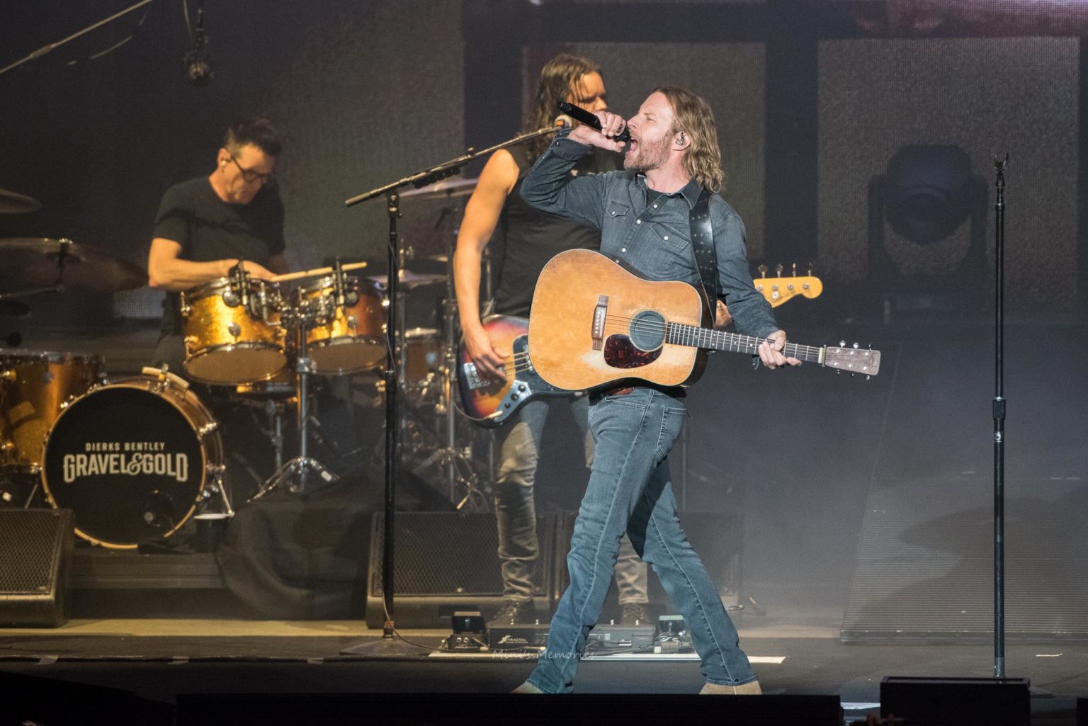 Photo Gallery Dierks Bentley with Jordan Davis and Molly Tuttle at