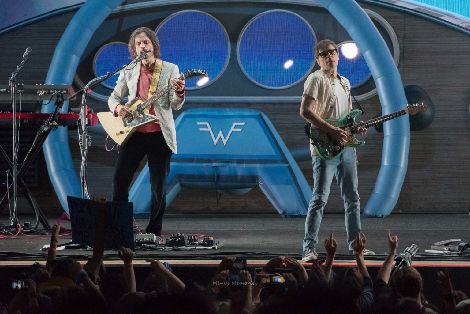 Photo Gallery Weezer with Future Islands and Joyce Manor at Toronto's Budweiser Stage That