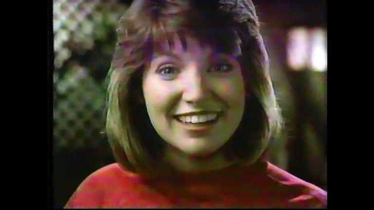 Video: The 27th Annual Grammy Awards in 1985: Prince, Tina Turner, Cyndi Lauper And Retro Commercials